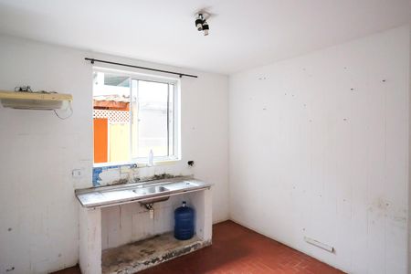 Casa para alugar com 105m², 2 quartos e 2 vagasCozinha