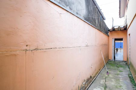 Casa para alugar com 105m², 2 quartos e 2 vagasQuintal