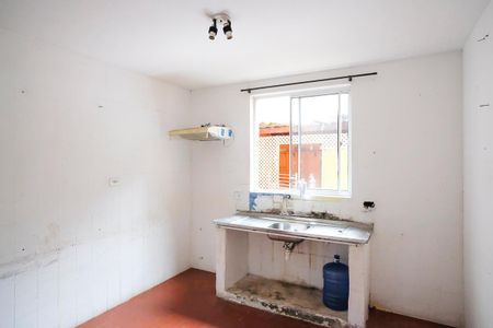 Casa para alugar com 105m², 2 quartos e 2 vagasCozinha