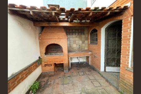 Casa à venda com 253m², 3 quartos e 5 vagas