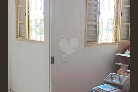 Casa à venda com 240m², 3 quartos e 2 vagas