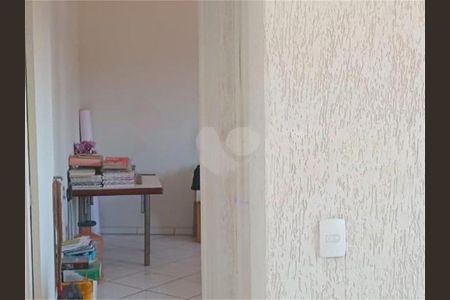 Casa à venda com 240m², 3 quartos e 2 vagas