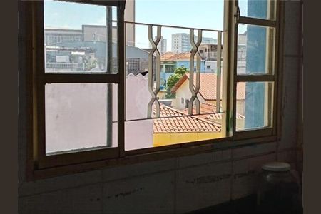 Casa à venda com 240m², 3 quartos e 2 vagas