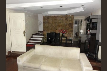 Casa à venda com 3 quartos, 195m² em Jardim Picolo, São Paulo
