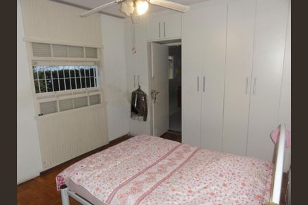 Casa à venda com 3 quartos, 195m² em Jardim Picolo, São Paulo