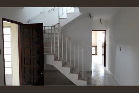 Casa à venda com 3 quartos, 147m² em Parque Vitoria, São Paulo