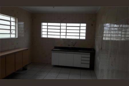 Casa à venda com 3 quartos, 147m² em Parque Vitoria, São Paulo