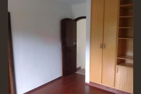 Casa à venda com 3 quartos, 200m² em Horto Florestal, São Paulo