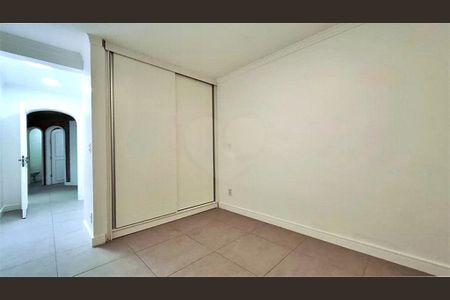 Casa à venda com 3 quartos, 430m² em Vila Albertina, São Paulo