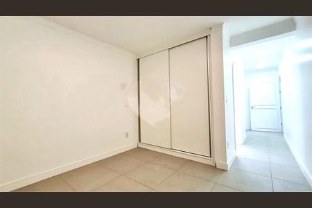 Casa à venda com 3 quartos, 430m² em Vila Albertina, São Paulo
