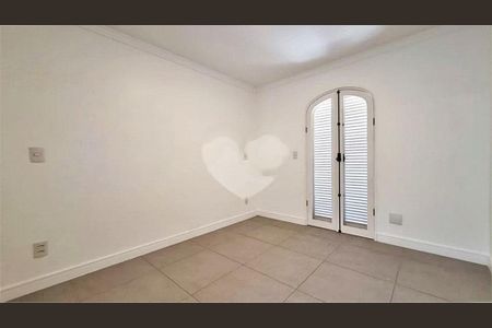 Casa à venda com 3 quartos, 430m² em Vila Albertina, São Paulo