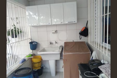 Casa à venda com 159m², 3 quartos e 2 vagas