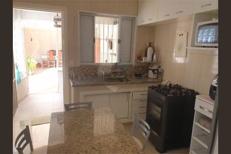 Casa à venda com 159m², 3 quartos e 2 vagas