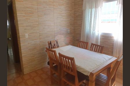 Casa à venda com 3 quartos, 159m² em Vila Santa Maria, São Paulo