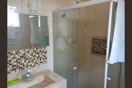 Casa à venda com 159m², 3 quartos e 2 vagas