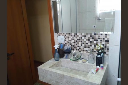 Casa à venda com 159m², 3 quartos e 2 vagas