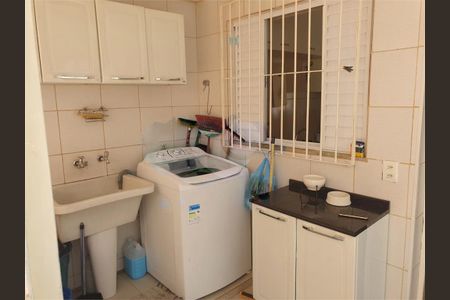 Casa à venda com 159m², 3 quartos e 2 vagas