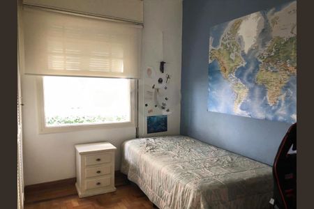 Casa à venda com 220m², 5 quartos e sem vaga