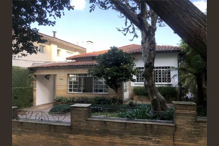 Casa à venda com 220m², 5 quartos e sem vaga