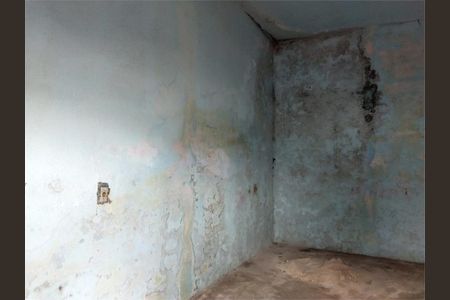 Casa à venda com 3 quartos, 99m² em Vila Romero, São Paulo