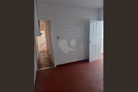 Casa à venda com 3 quartos, 99m² em Vila Romero, São Paulo
