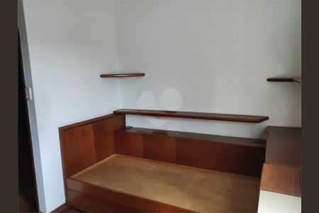 Casa à venda com 260m², 4 quartos e 2 vagas