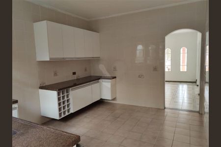 Casa à venda com 260m², 4 quartos e 2 vagas
