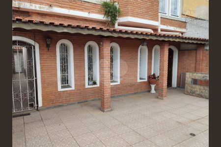Casa à venda com 260m², 4 quartos e 2 vagas
