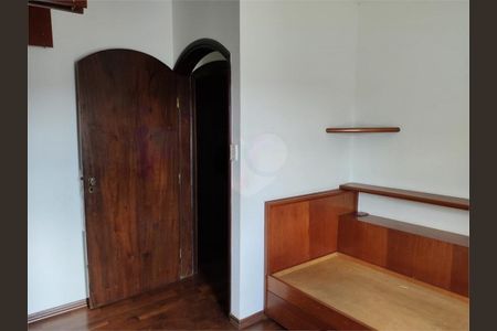 Casa à venda com 260m², 4 quartos e 2 vagas
