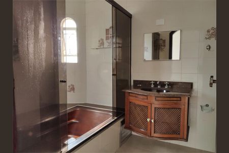Casa à venda com 260m², 4 quartos e 2 vagas