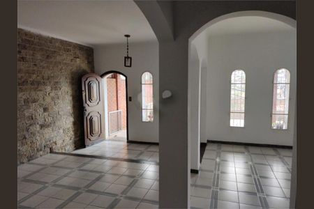 Casa à venda com 260m², 4 quartos e 2 vagas