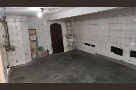 Casa à venda com 260m², 4 quartos e 2 vagas