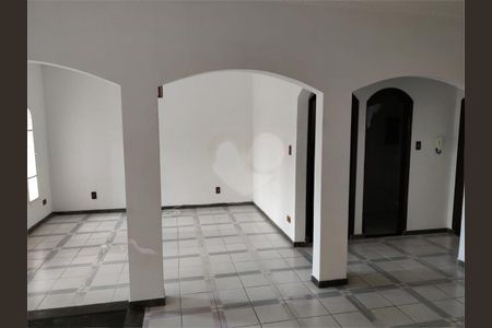 Casa à venda com 260m², 4 quartos e 2 vagas