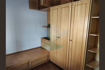 Casa à venda com 260m², 4 quartos e 2 vagas