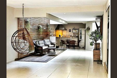 Casa à venda com 335m², 5 quartos e 3 vagas
