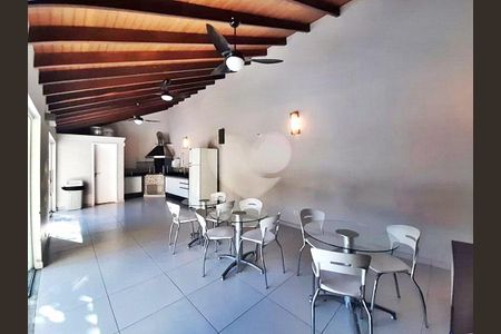 Casa à venda com 5 quartos, 335m² em Tremembé, São Paulo