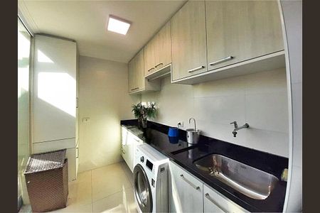 Casa à venda com 335m², 5 quartos e 3 vagas