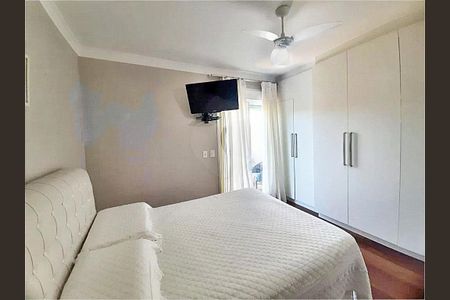 Casa à venda com 335m², 5 quartos e 3 vagas