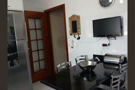 Casa à venda com 3 quartos, 150m² em Vila Mazzei, São Paulo