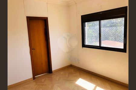 Apartamento à venda com 260m², 4 quartos e 4 vagas