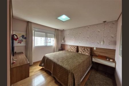 Apartamento à venda com 179m², 4 quartos e 3 vagas