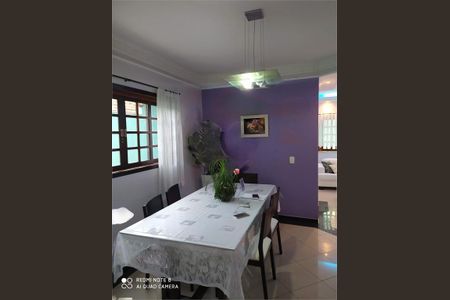 Casa à venda com 3 quartos, 200m² em Horto Florestal, São Paulo