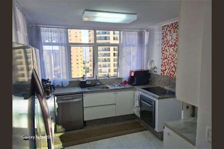 Apartamento à venda com 236m², 3 quartos e 4 vagas