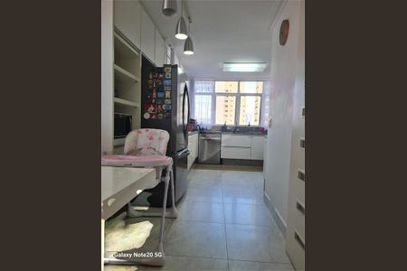 Apartamento à venda com 236m², 3 quartos e 4 vagas