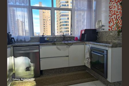 Apartamento à venda com 236m², 3 quartos e 4 vagas