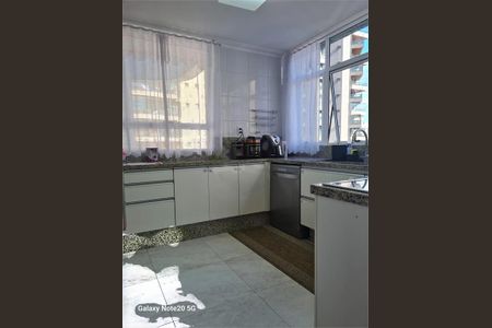 Apartamento à venda com 236m², 3 quartos e 4 vagas