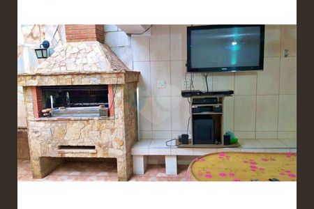 Casa à venda com 208m², 3 quartos e 2 vagas