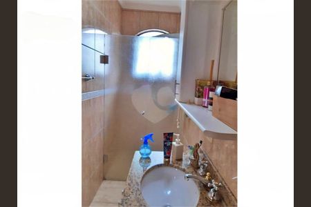 Casa à venda com 208m², 3 quartos e 2 vagas