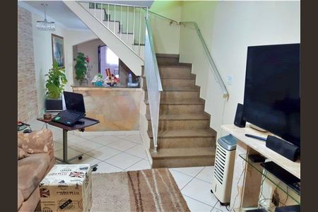 Casa à venda com 208m², 3 quartos e 2 vagas