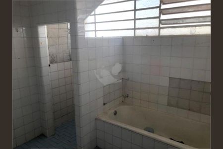 Casa à venda com 3 quartos, 230m² em Vila Gustavo, São Paulo